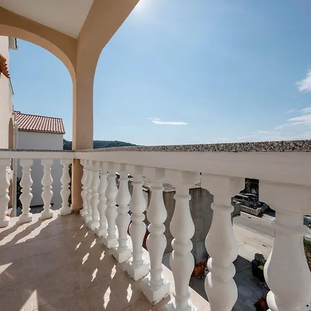 Paradise Apartamento Lopar