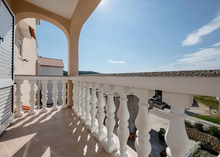 Paradise דירה לופאר