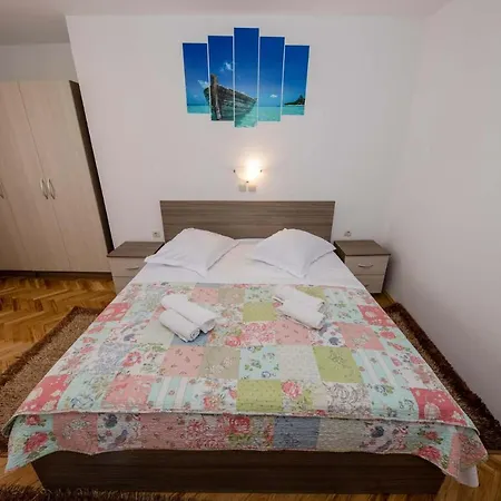 Paradise Apartment